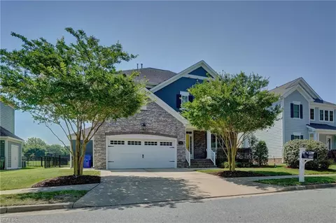 3713 Willow Glenn Cir, Suffolk, VA 23435