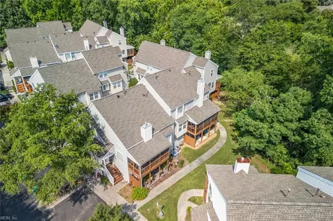 2056 Nicklaus Dr, Suffolk, VA 23435