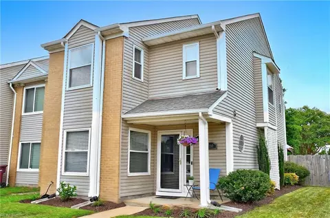 1330 Damyien Arch Arch, Chesapeake, VA 23320