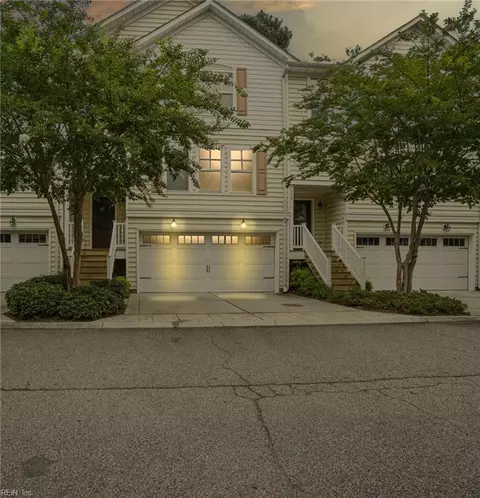 5556 Taylors Walke Ln, Virginia Beach, VA 23462