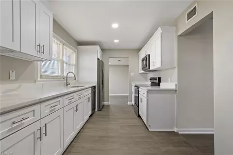 5529 Westbury Rd, Virginia Beach, VA 23455