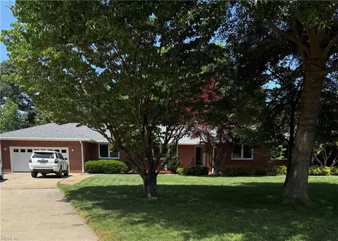4208 Eggleston Ct, Virginia Beach, VA 23455