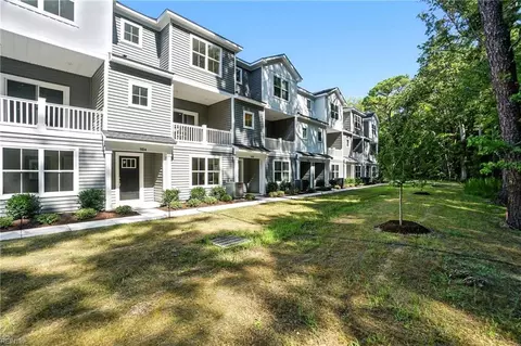 1110 Oneil Way #10, Virginia Beach, VA 23454