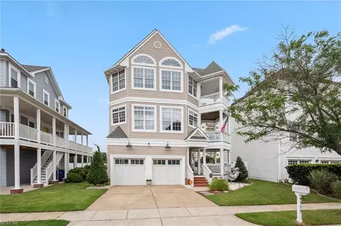 9717 Seabreeze Rd, Norfolk, VA 23503