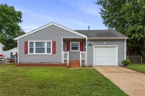 826 Headrow Ter, Hampton, VA 23666