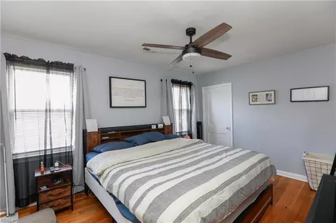 Bedroom - 117 Barksdale Rd, Hampton, VA 23669 photo 2 of 6