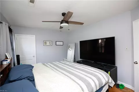 Bedroom - 117 Barksdale Rd, Hampton, VA 23669 photo 4 of 6