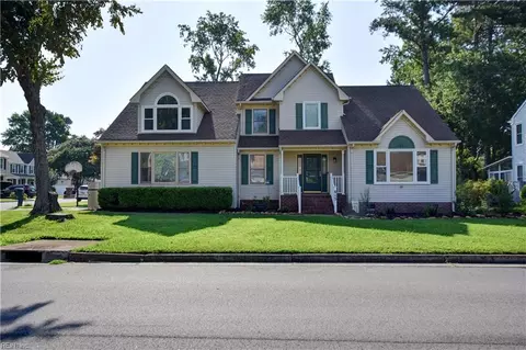 615 Madera Rd, Chesapeake, VA 23322