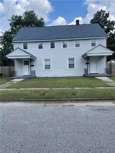 76 Decatur St, Portsmouth, VA 23702