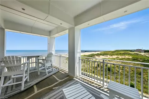 3738 Sandpiper Rd #211B, Virginia Beach, VA 23456