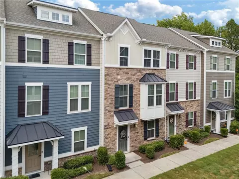 609 Brickell Chse Chase, Chesapeake, VA 23324
