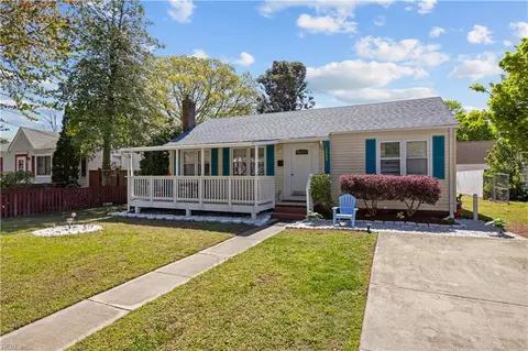 1045 Earl St, Norfolk, VA 23503