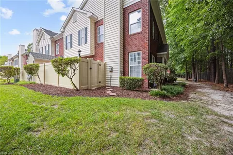 2104 Pateshall Ct, Virginia Beach, VA 23464