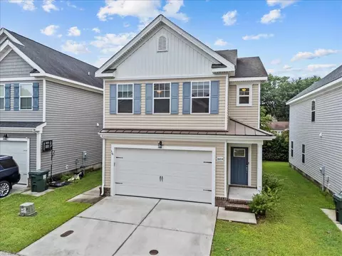 1604 Gold Finch Ct, Chesapeake, VA 23325