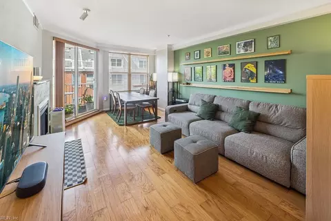 249 W Freemason St #300, Norfolk, VA 23510