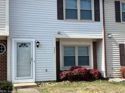 999 Commonwealth Pl, Virginia Beach, VA 23464