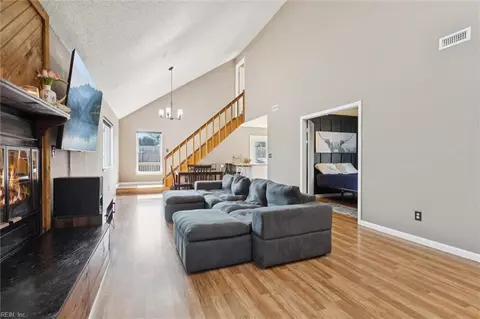 5496 Glenville Cir, Virginia Beach, VA 23464