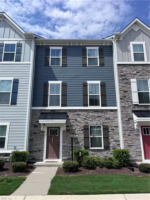 1723 Defiance Dr, Chesapeake, VA 23323