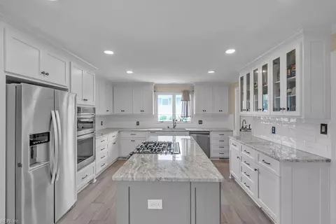 702 Lipton Dr, Newport News, VA 23608