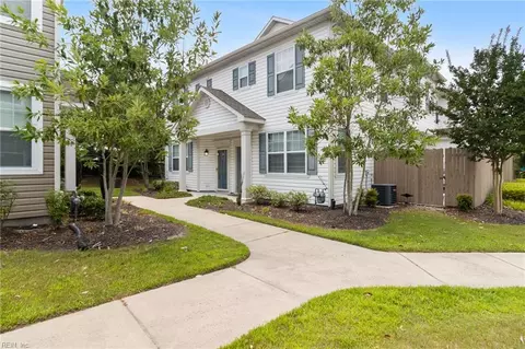 1676 Halesworth Ln, Virginia Beach, VA 23456