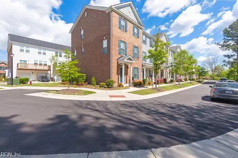 205 Runnel St, Hampton, VA 23666