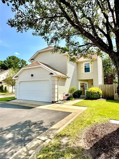 1032 Fallcreek Rn Run, Chesapeake, VA 23322