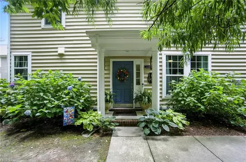 2210 Humphreys Dr, Suffolk, VA 23435