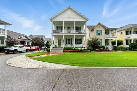 4860 Coventry Ln, Norfolk, VA 23518