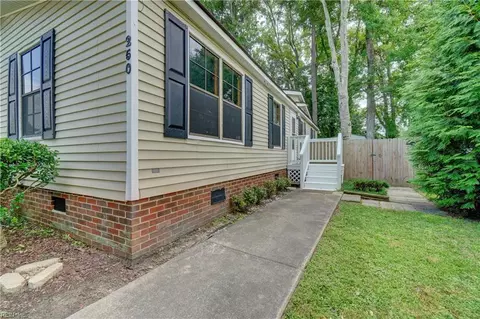 250 Burnetts Way, Suffolk, VA 23434