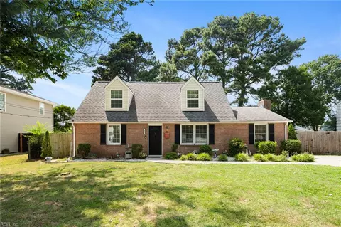425 Elmont Rd, Virginia Beach, VA 23452