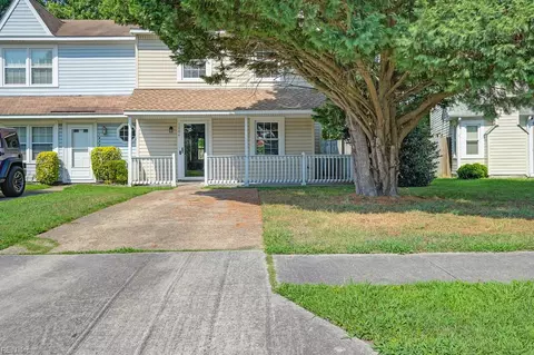 1844 Woodgate Arch Arch, Chesapeake, VA 23320