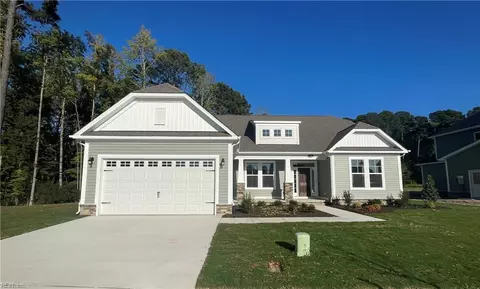 114 Everclear Dr, Suffolk, VA 23435