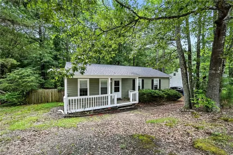 2901 S Ridge Dr, Midlothian, VA 23112