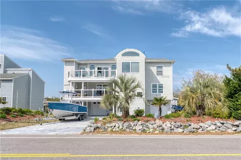 2805 Sandpiper Rd, Virginia Beach, VA 23456