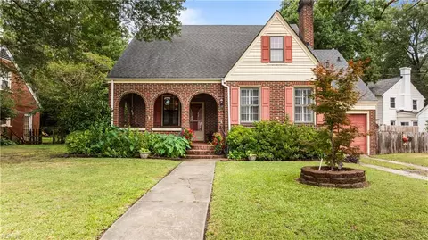 402 W 4th Ave, Franklin, VA 23851