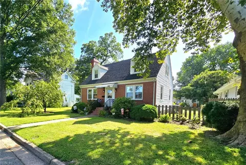17 S Juniper St, Hampton, VA 23669
