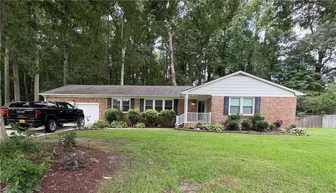 513 Lancelot Ct, Virginia Beach, VA 23464