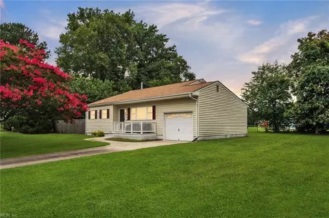 928 Trestman Ave, Virginia Beach, VA 23464