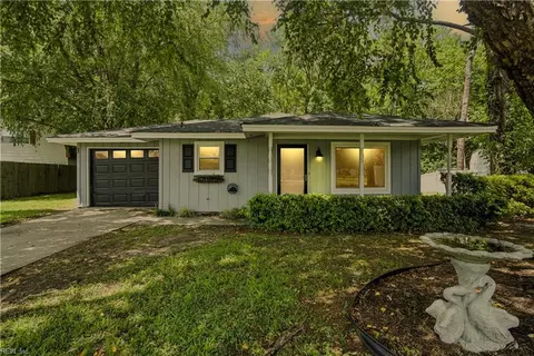 3736 Burr Ln, Portsmouth, VA 23703