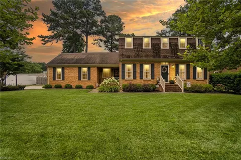 3304 Michelle Ct, Chesapeake, VA 23321