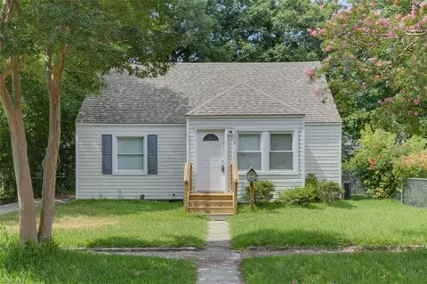 332 Dune St, Norfolk, VA 23503