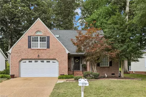 119 E Wedgwood Dr, Yorktown, VA 23693