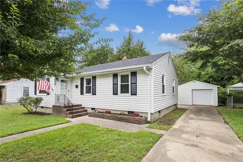 717 Woodfin Rd, Newport News, VA 23605