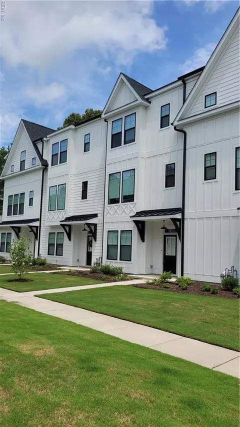 904 Billy Obrien Ln, Chesapeake, VA 23322