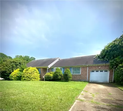 5304 Gale Dr, Virginia Beach, VA 23464