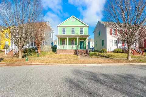 948 Thomas Cir, Portsmouth, VA 23704