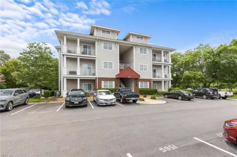 900 Southmoor Dr # 205, Virginia Beach, VA 23455