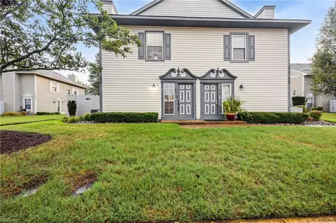 650 Ridge Cir, Chesapeake, VA 23320
