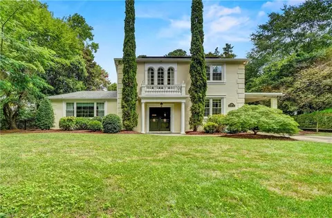 1410 Runnymede Rd, Norfolk, VA 23505