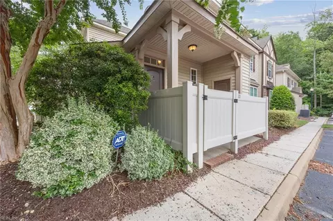 410 Marsh Hawk Trl, Carrollton, VA 23314